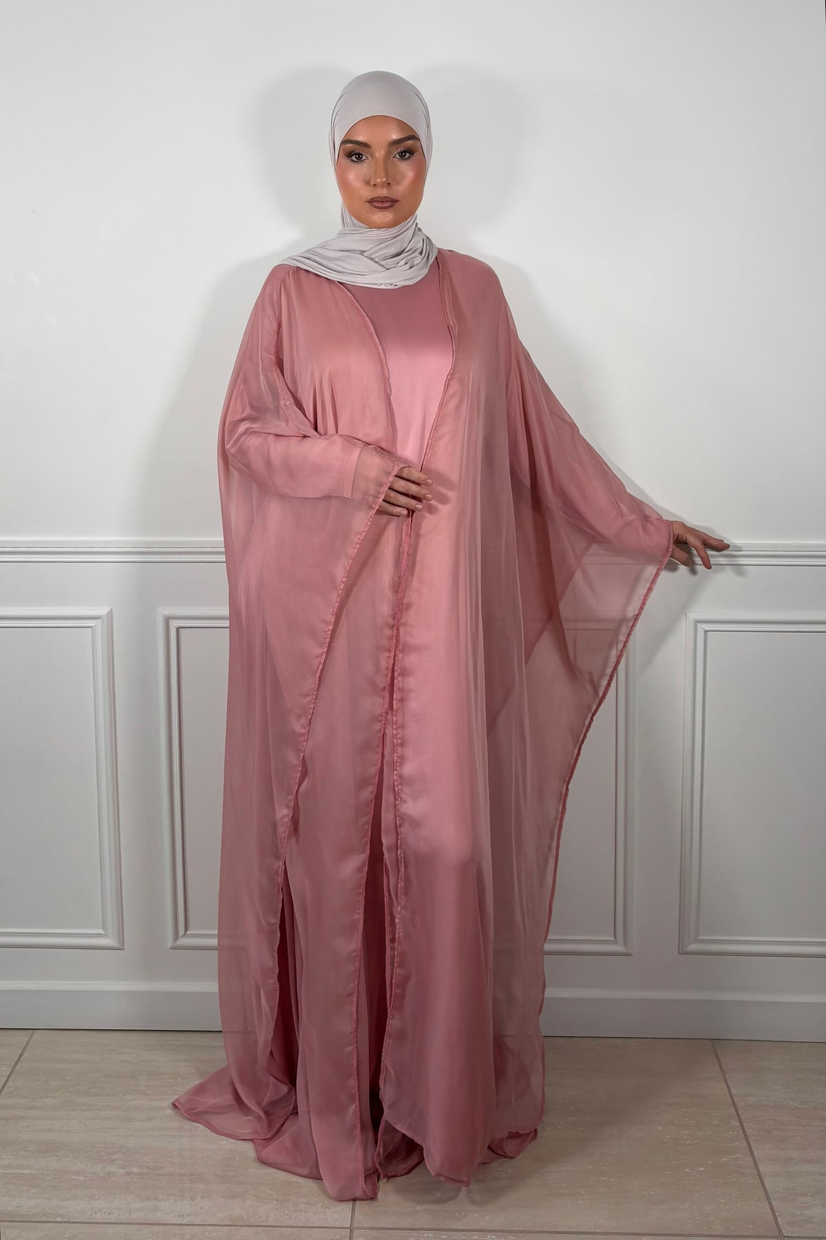 Abaya Pivoine vieux rose coupe papillon – AL ANI